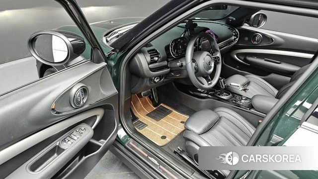 Mini Cooper S Clubman 2023 Зеленый из Кореи, фото 2