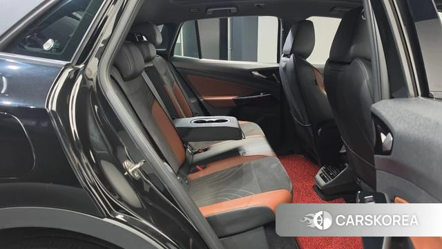 Volkswagen ID.4 2023 Черный из Кореи, фото 2
