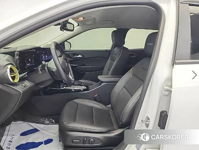 Chevrolet (GM Daewoo) Trax Crossover 2023 Белый из Кореи, фото 2