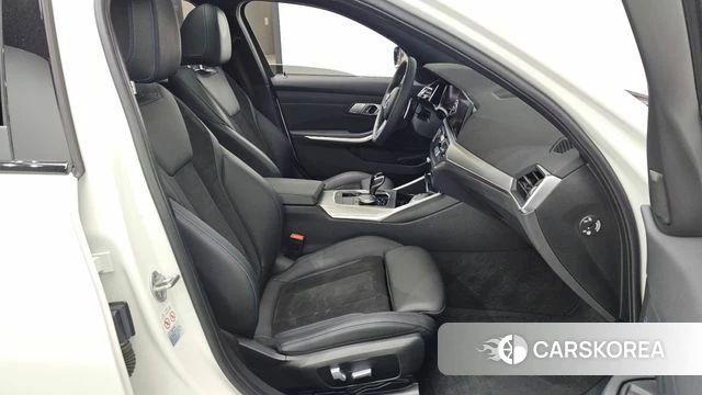 BMW 3 Series (G20) 2022 Белый из Кореи, фото 2