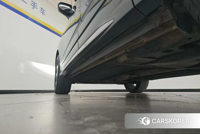 Audi Q3 Sportback 2021 Темно-серый из Китая, фото 2