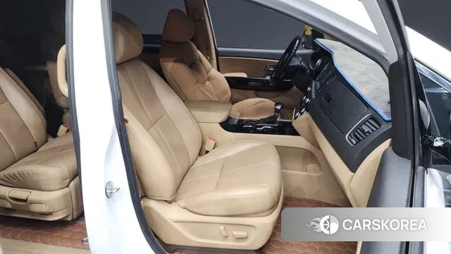 Kia The New Carnival 2018 Белый из Кореи, фото 2