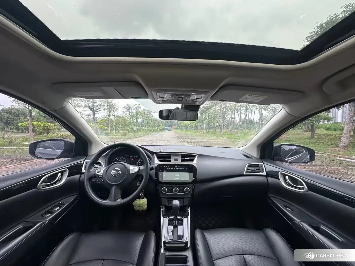 Nissan Sylphy 2022 Silver/gray из Китая, фото 2