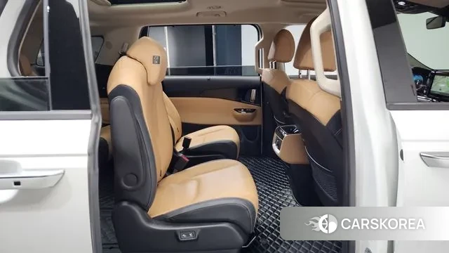 Kia Carnival 4th generation 2022 Белый из Кореи, фото 2