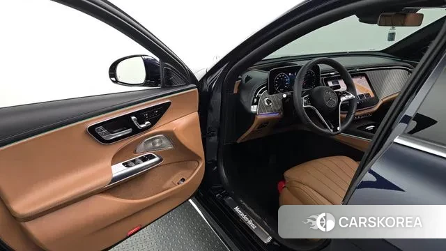 Mercedes-Benz E-Class W214 2025 Синий из Кореи, фото 2