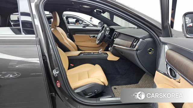 Volvo S90 2022 Серый из Кореи, фото 2