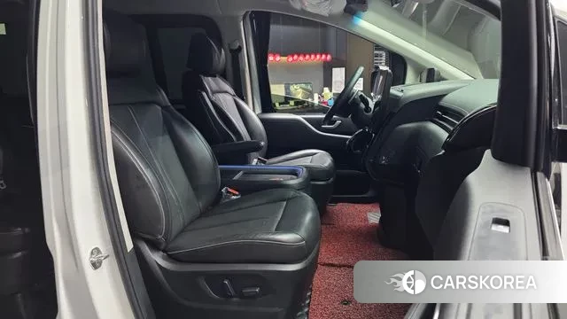 Hyundai Staria 2021 Белый из Кореи, фото 2