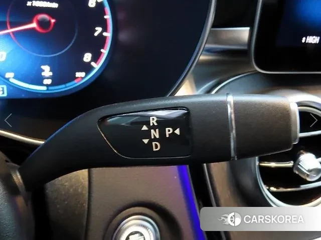 Mercedes-Benz GLC-Class X253 2022 Серебристо-серый из Кореи, фото 2