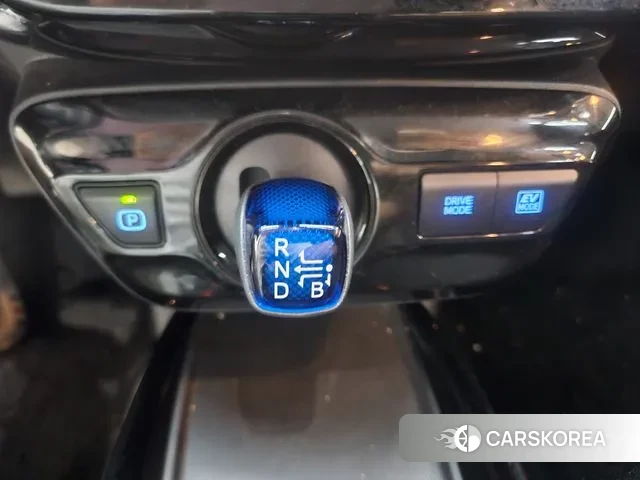 Toyota Prius 4th Generation 2021 Серый из Кореи, фото 2