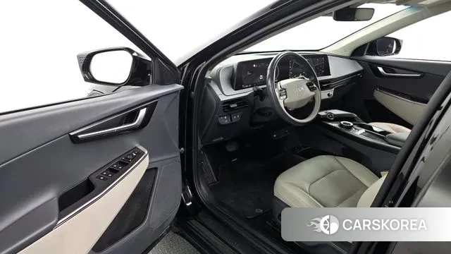 Kia EV6 2021 Черный из Кореи, фото 2