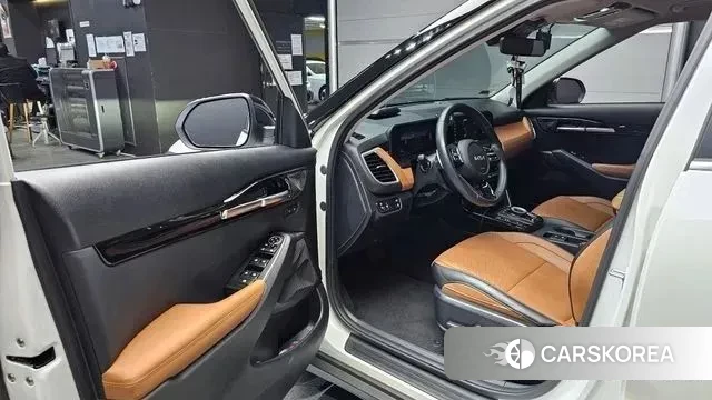 Kia The New Seltos 2023 Белый из Кореи, фото 2