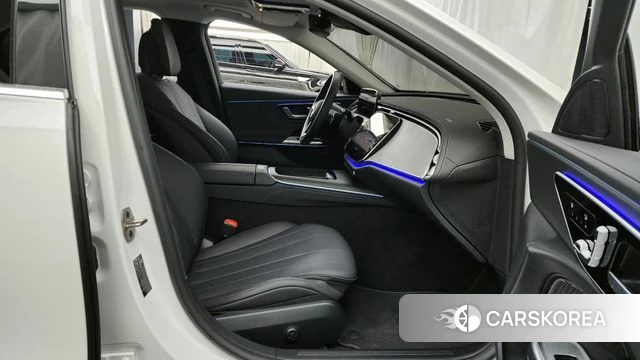 Mercedes-Benz E-Class W214 2025 Белый из Кореи, фото 2