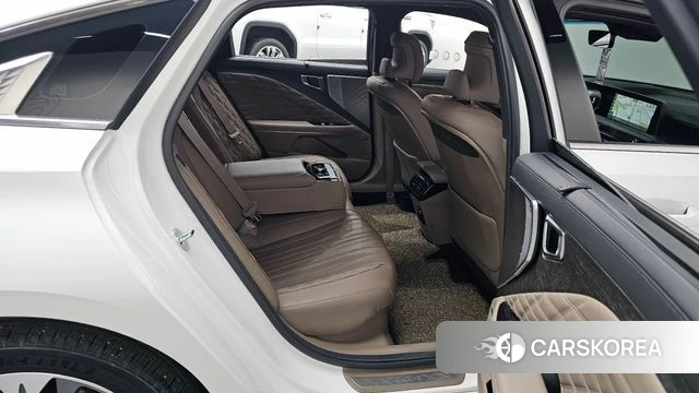 Kia K8 Hybrid 2023 Белый из Кореи, фото 2