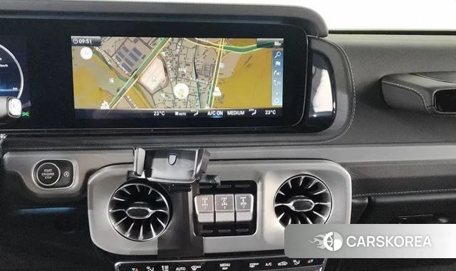 Mercedes-Benz G-Class W463b 2023 Белый из Кореи, фото 2