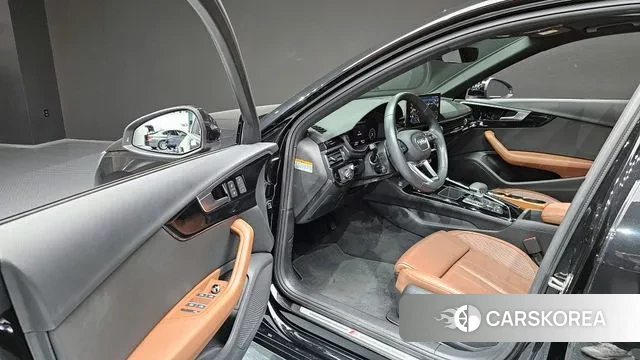 Audi A4 (B9) 2021 Черный из Кореи, фото 2