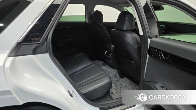 Hyundai Grandeur Hybrid (GN7) 2023 Белый из Кореи, фото 2