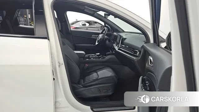 Kia Sportage 5th Generation 2024 Белый из Кореи, фото 2