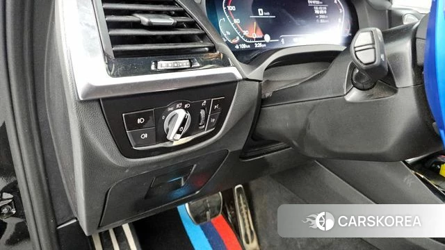 BMW X3 (G01) 2020 Черный из Кореи, фото 2