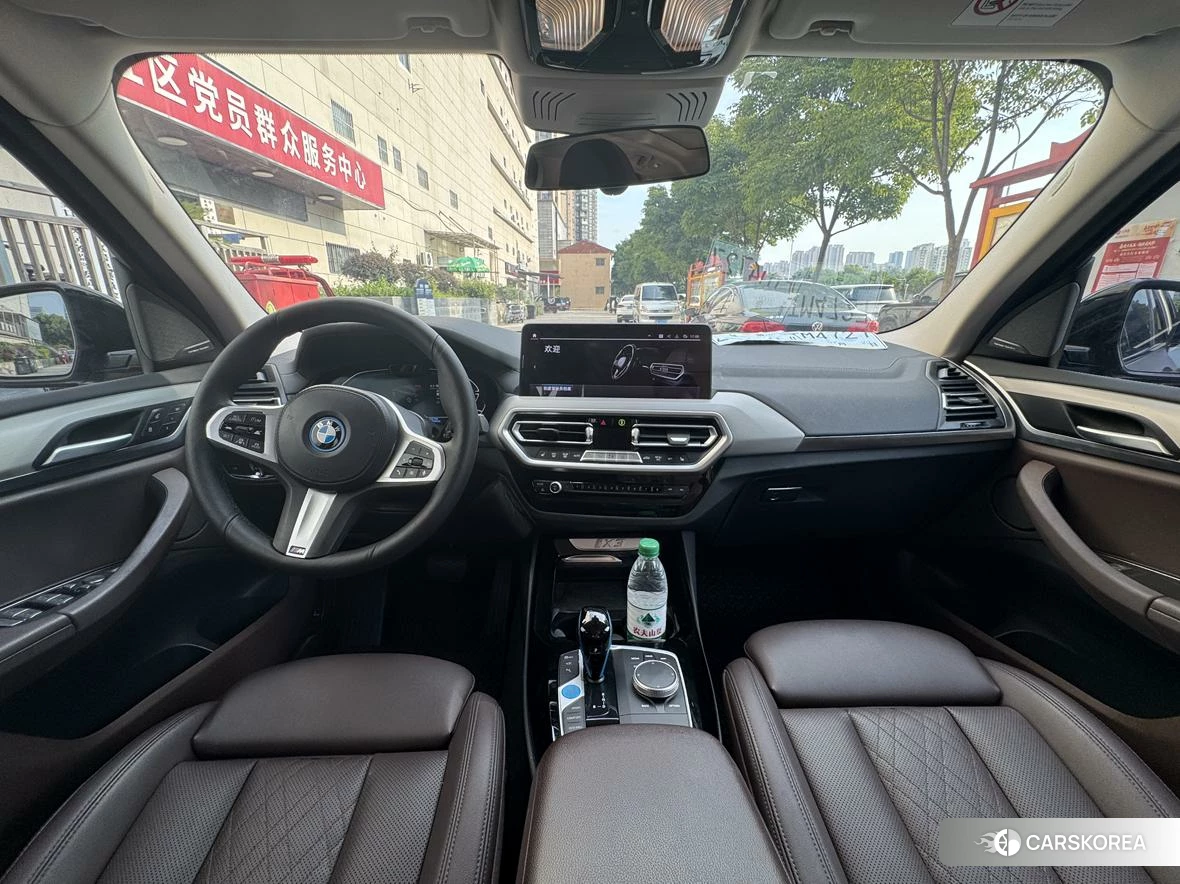 BMW iX3 2021 Серебристо-серый из Китая, фото 2