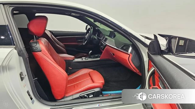 BMW 4 Series (F32) 2018 Белый из Кореи, фото 2