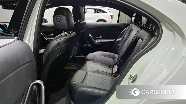 Mercedes-Benz A-Class W177 2021 Белый из Кореи, фото 2