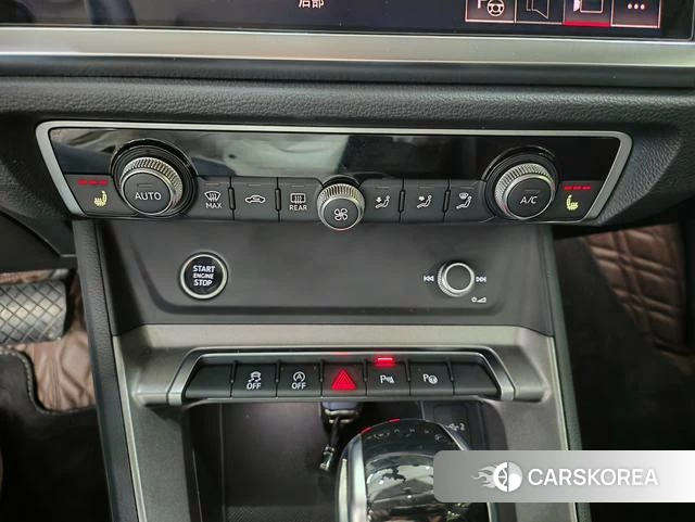 Audi Q3 2022 Темно-серый из Китая, фото 2