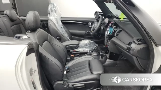 Mini Cooper S Convertible 2023 Белый из Кореи, фото 2