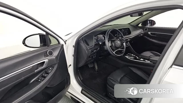 Hyundai Sonata (DN8) 2022 Белый из Кореи, фото 2