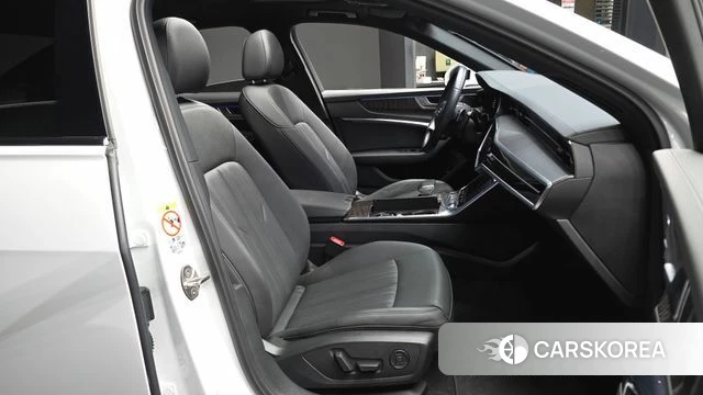 Audi A6 (C8) 2021 Белый из Кореи, фото 2