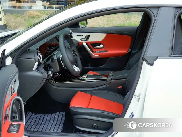 Mercedes-Benz CLA AMG 2026 Белый из Китая, фото 2