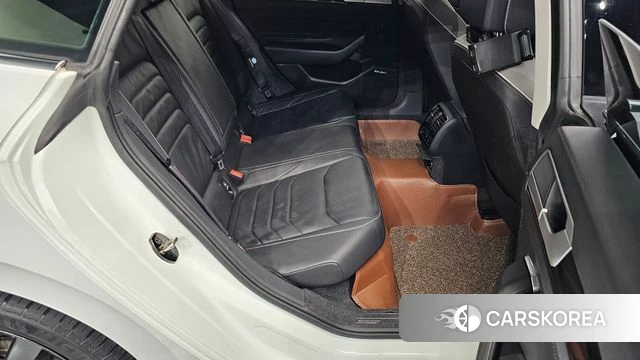 Volkswagen Arteon 2022 Белый из Кореи, фото 2
