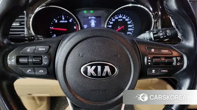 Kia The New Carnival 2018 Белый из Кореи, фото 2