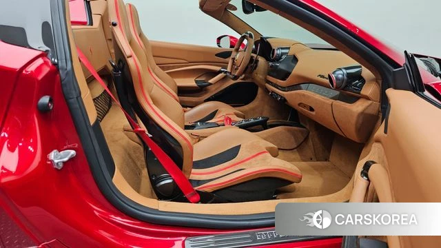 Ferrari F8 Spider 2022 Красный из Кореи, фото 2