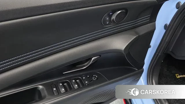 Hyundai Avante (CN7) 2022 Небесно-голубой из Кореи, фото 2