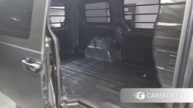 Hyundai Staria 2022 Серый из Кореи, фото 2