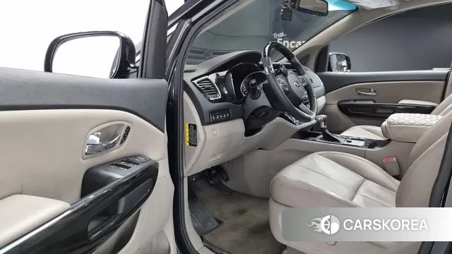 Kia The New Carnival 2019 Серый из Кореи, фото 2