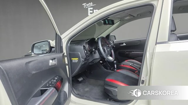 Kia Morning Urban (JA) 2022 Жемчужный цвет из Кореи, фото 2