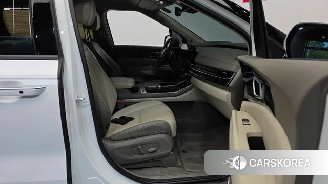 Kia The New Carnival 4th Generation 2024 Белый из Кореи, фото 2