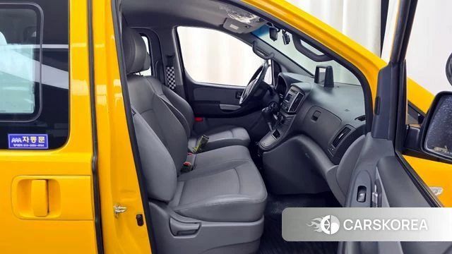 Hyundai The New Grand Starex 2018 Желтый из Кореи, фото 2