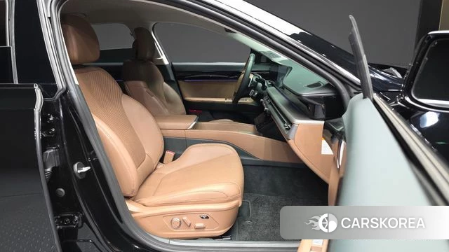 Hyundai Grandeur Hybrid (GN7) 2023 Черный из Кореи, фото 2