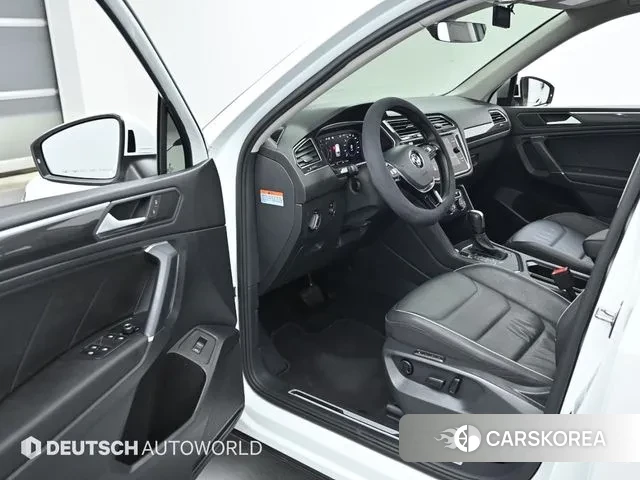 Volkswagen Tiguan Allspace 2020 Белый из Кореи, фото 2