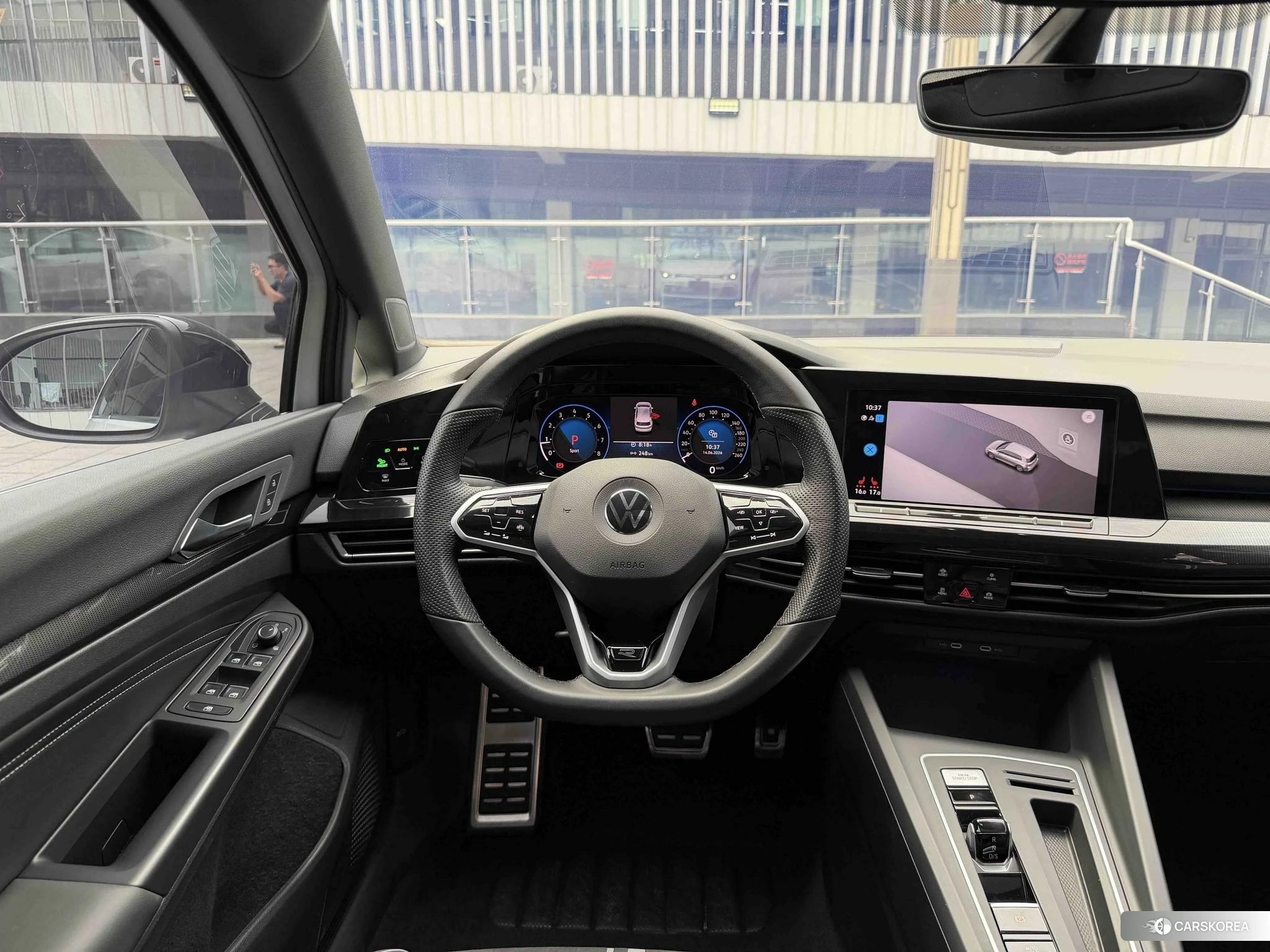Volkswagen Golf 2022 Белый из Китая, фото 2