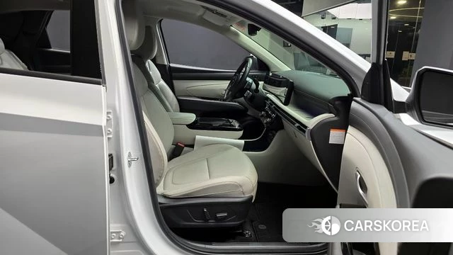 Hyundai The New Tucson Hybrid (NX4) 2024 Белый из Кореи, фото 2