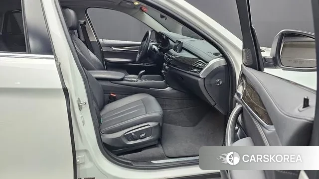 BMW X6 (F16) 2018 Белый из Кореи, фото 2