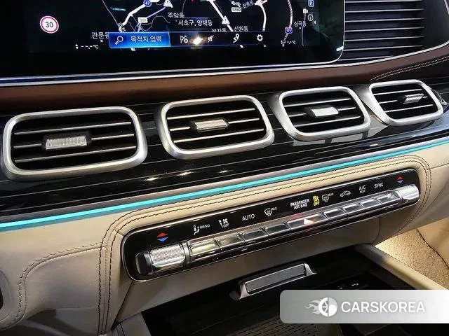 Mercedes-Benz GLS - Class X167 2023 Темно-зеленый из Кореи, фото 2