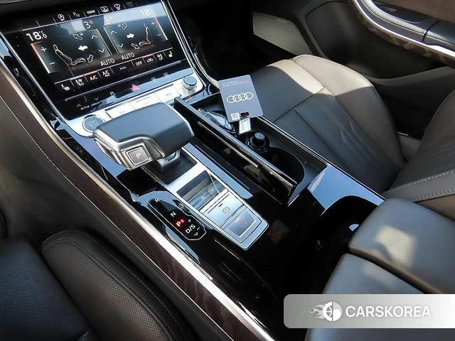 Audi A8 (D5) 2022 Черный из Кореи, фото 2