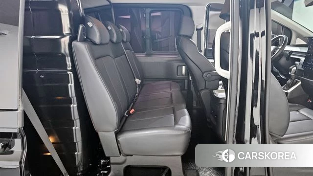 Hyundai Staria 2023 Черный из Кореи, фото 2