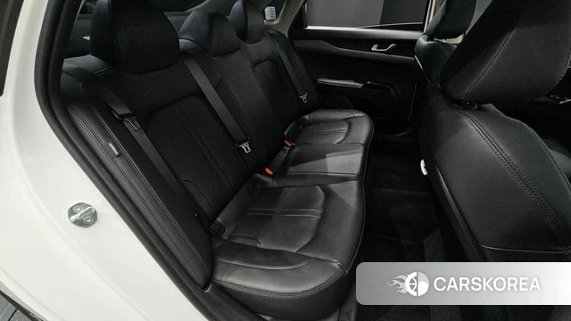 Kia K5 3rd generation 2023 Белый из Кореи, фото 2