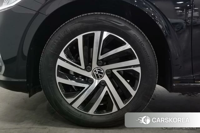 Volkswagen Lavida 2024 Черный из Китая, фото 2