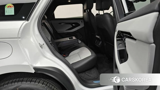Land Rover Range Rover Evoque 2nd Generation 2025 Белый из Кореи, фото 2